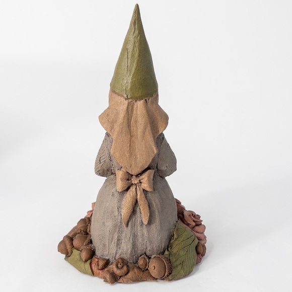 Signed Tom Clark MOM Gnome - Rosie 1987
Mold #35 Style #1193 VTG Retired - Picture 10 of 14